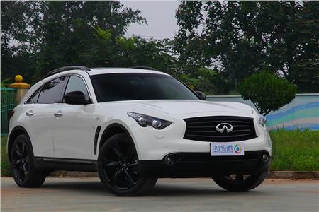 QX70