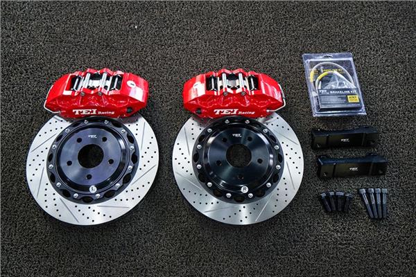 改装案例 | 英菲尼迪Q50改装TEI Racing P60S刹车卡钳套件