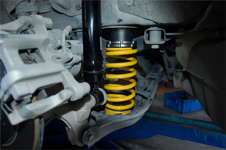 本田十代思域汽车刹车改装案例 改装TEI Racing刹车套件和SS运动避震套件